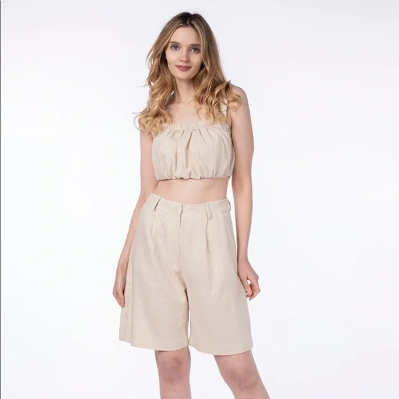 Crop Top & High Waist Shorts and Cropped Top Combo Set. Comes in S, M, and L - Picture 2 of 8